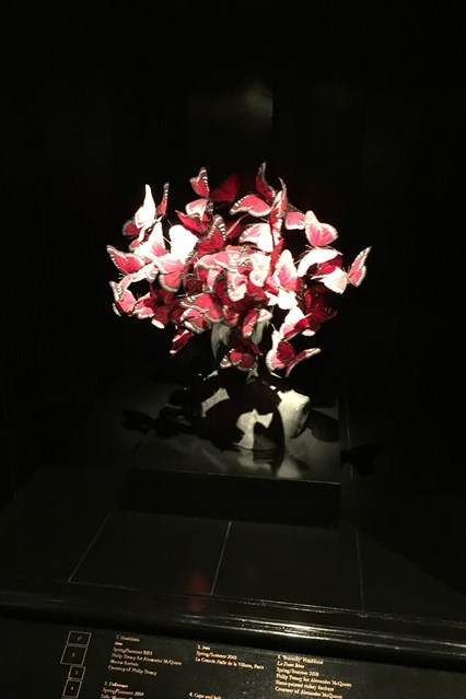 Savage Beauty 21 Vogue 12Mar15 pr_b_426x639