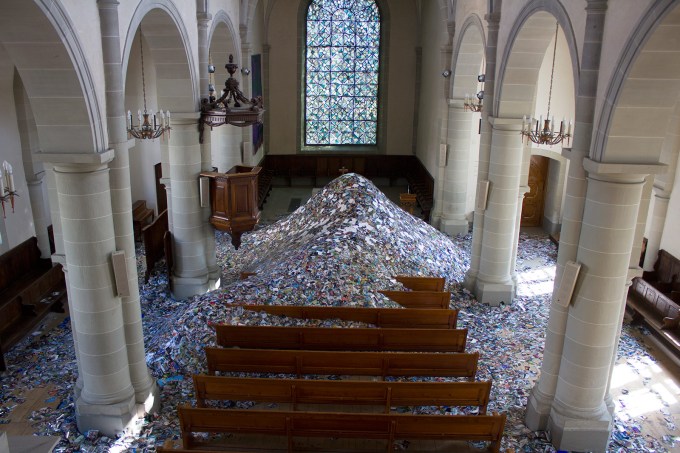 24hrs-of-photos2_erik-kessels